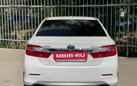 Toyota Camry, 2014 год, 1 580 000 рублей, 12 фотография