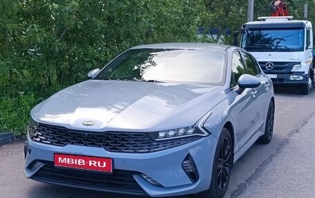 KIA K5, 2021 год, 2 100 000 рублей, 1 фотография
