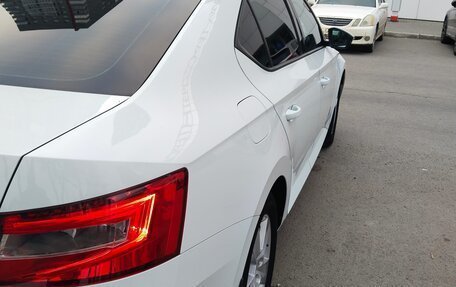 Skoda Superb III рестайлинг, 2017 год, 1 350 000 рублей, 1 фотография
