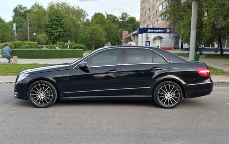 Mercedes-Benz E-Класс, 2012 год, 2 100 000 рублей, 3 фотография