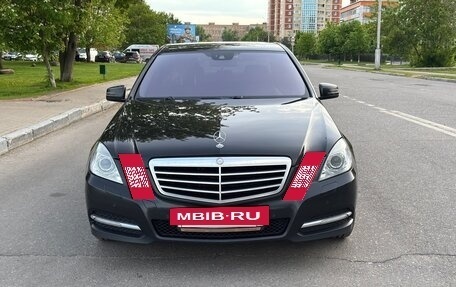 Mercedes-Benz E-Класс, 2012 год, 2 100 000 рублей, 2 фотография