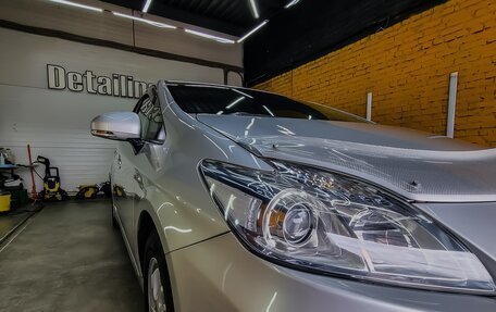 Toyota Prius, 2011 год, 990 000 рублей, 17 фотография