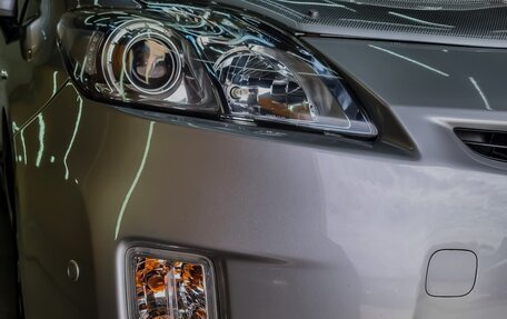 Toyota Prius, 2011 год, 990 000 рублей, 10 фотография