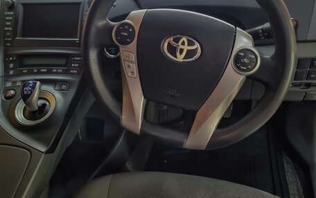 Toyota Prius, 2011 год, 990 000 рублей, 24 фотография