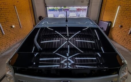 Toyota Prius, 2011 год, 990 000 рублей, 13 фотография