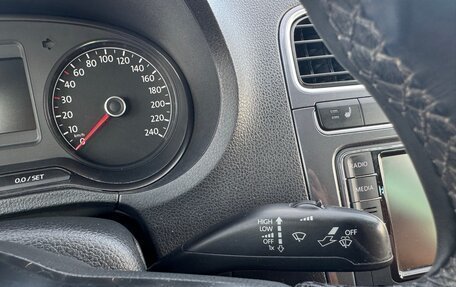 Volkswagen Polo VI (EU Market), 2018 год, 1 100 000 рублей, 17 фотография