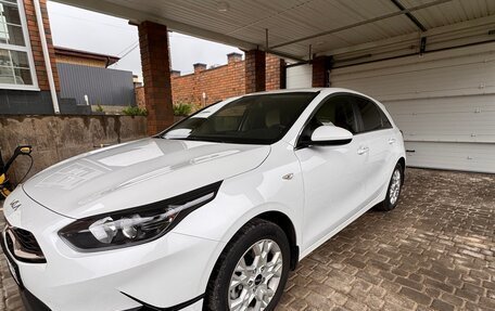 KIA cee'd III, 2022 год, 1 900 000 рублей, 3 фотография