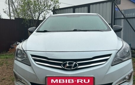 Hyundai Solaris II рестайлинг, 2015 год, 820 000 рублей, 10 фотография
