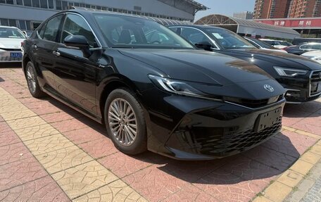 Toyota Camry, 2025 год, 2 570 000 рублей, 2 фотография