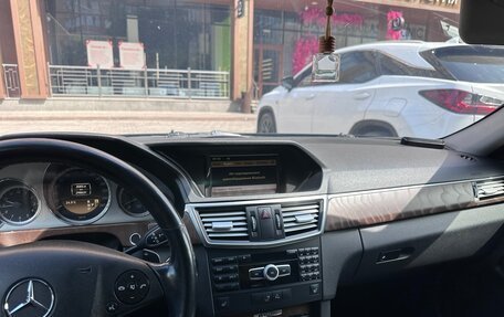 Mercedes-Benz E-Класс, 2012 год, 1 480 000 рублей, 11 фотография