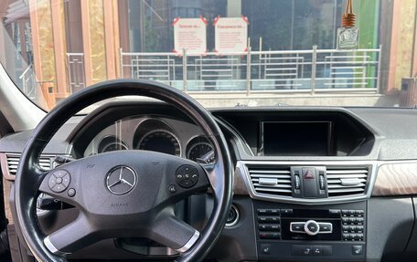 Mercedes-Benz E-Класс, 2012 год, 1 480 000 рублей, 10 фотография
