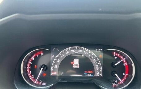 Toyota RAV4, 2020 год, 2 430 000 рублей, 6 фотография