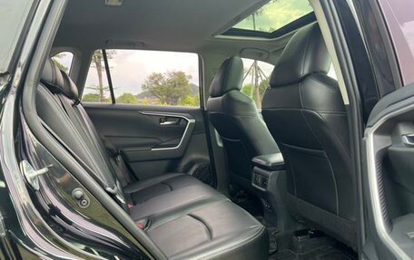 Toyota RAV4, 2020 год, 2 430 000 рублей, 8 фотография