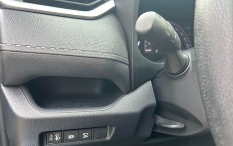 Toyota RAV4, 2020 год, 2 430 000 рублей, 22 фотография