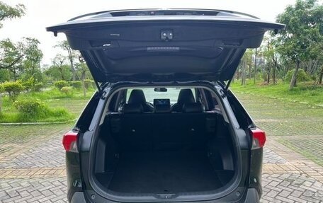Toyota RAV4, 2020 год, 2 430 000 рублей, 23 фотография