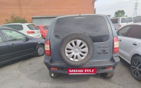 Chevrolet Niva I рестайлинг, 2005 год, 180 000 рублей, 5 фотография