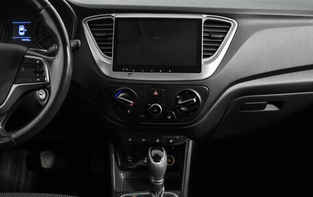 Hyundai Solaris II рестайлинг, 2017 год, 1 049 000 рублей, 14 фотография