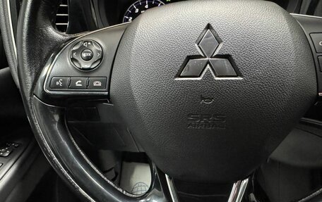 Mitsubishi Outlander III рестайлинг 3, 2015 год, 1 850 000 рублей, 21 фотография