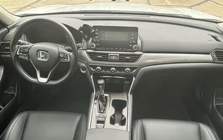 Honda Accord IX рестайлинг, 2022 год, 2 100 000 рублей, 7 фотография