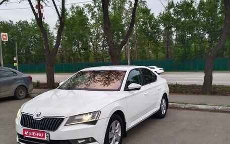Skoda Superb III рестайлинг, 2017 год, 1 350 000 рублей, 7 фотография