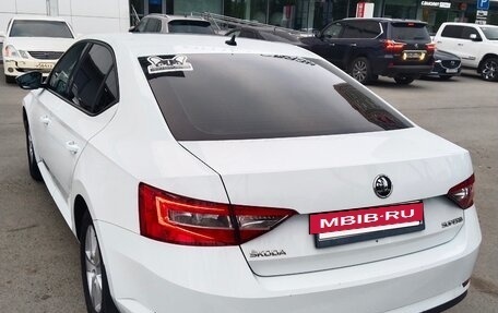 Skoda Superb III рестайлинг, 2017 год, 1 350 000 рублей, 8 фотография