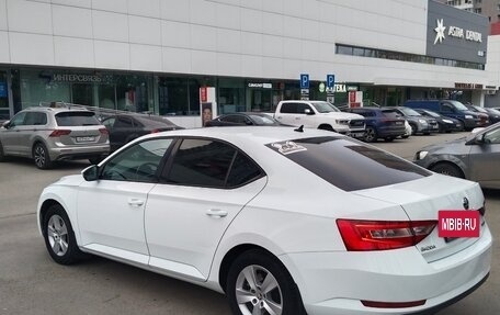 Skoda Superb III рестайлинг, 2017 год, 1 350 000 рублей, 4 фотография