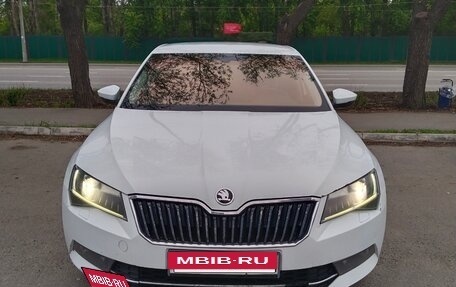 Skoda Superb III рестайлинг, 2017 год, 1 350 000 рублей, 9 фотография
