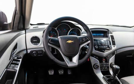 Chevrolet Cruze II, 2011 год, 788 000 рублей, 15 фотография