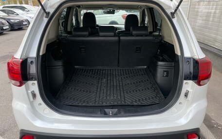 Mitsubishi Outlander III рестайлинг 3, 2019 год, 1 999 000 рублей, 19 фотография