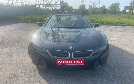 BMW i8 I рестайлинг, 2018 год, 8 700 000 рублей, 12 фотография