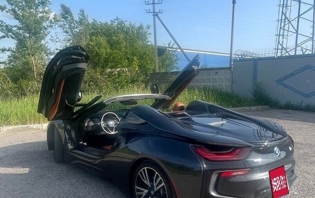 BMW i8 I рестайлинг, 2018 год, 8 700 000 рублей, 3 фотография