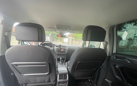 Volkswagen Tiguan II, 2018 год, 2 540 000 рублей, 9 фотография