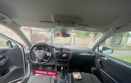 Volkswagen Tiguan II, 2018 год, 2 540 000 рублей, 8 фотография