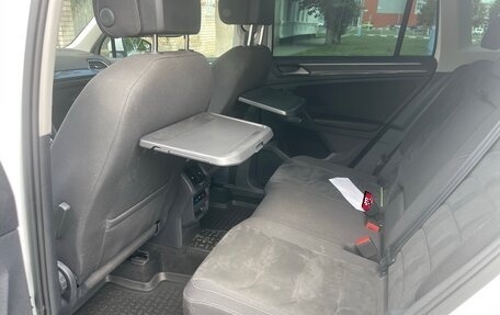 Volkswagen Tiguan II, 2018 год, 2 540 000 рублей, 11 фотография