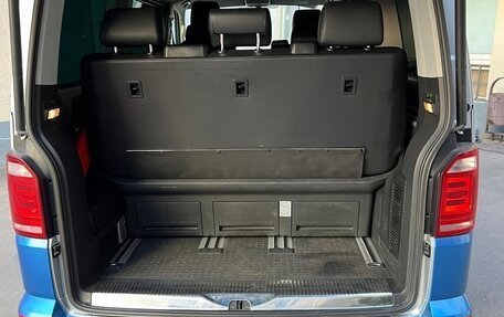 Volkswagen Multivan T6 рестайлинг, 2016 год, 4 200 000 рублей, 14 фотография
