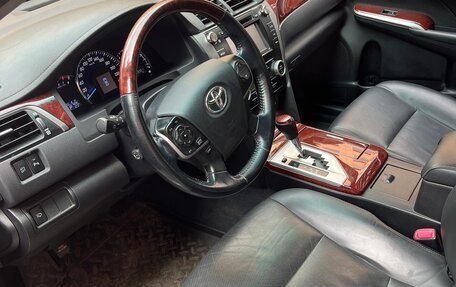 Toyota Camry, 2012 год, 1 900 000 рублей, 19 фотография