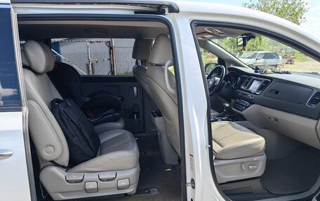 KIA Carnival III, 2019 год, 3 090 000 рублей, 16 фотография