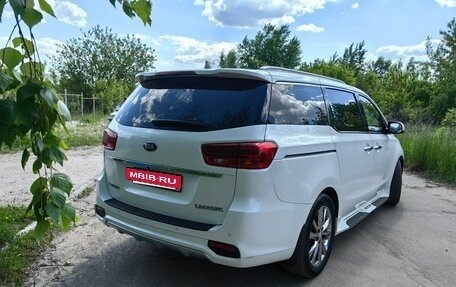 KIA Carnival III, 2019 год, 3 090 000 рублей, 8 фотография
