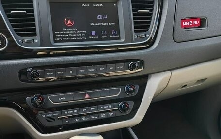 KIA Carnival III, 2019 год, 3 090 000 рублей, 14 фотография