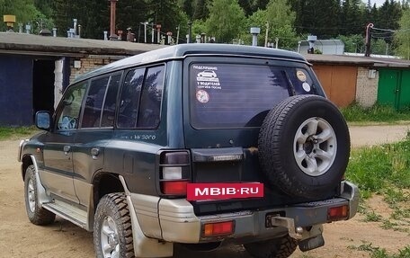 Mitsubishi Pajero III рестайлинг, 1997 год, 700 000 рублей, 2 фотография