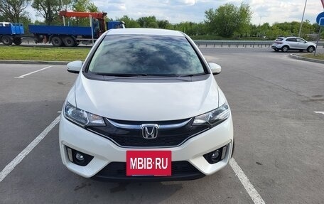 Honda Fit III, 2017 год, 1 440 000 рублей, 2 фотография