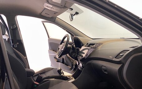 Hyundai Solaris II рестайлинг, 2011 год, 735 000 рублей, 9 фотография