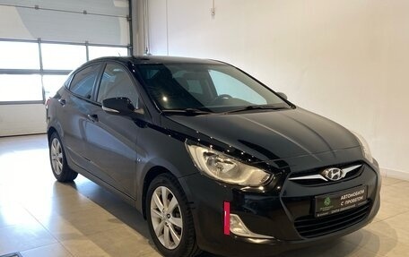 Hyundai Solaris II рестайлинг, 2011 год, 735 000 рублей, 2 фотография