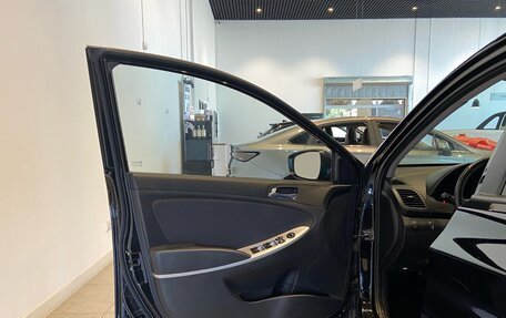 Hyundai Solaris II рестайлинг, 2011 год, 735 000 рублей, 14 фотография