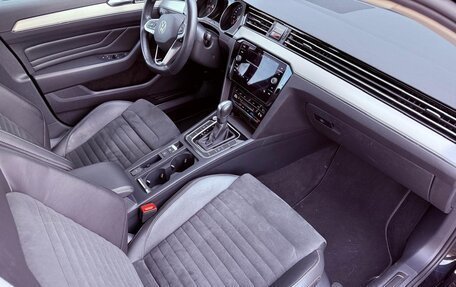 Volkswagen Passat B8 рестайлинг, 2022 год, 2 192 000 рублей, 13 фотография