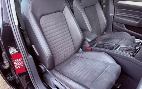 Volkswagen Passat B8 рестайлинг, 2022 год, 2 192 000 рублей, 10 фотография