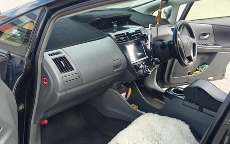 Toyota Prius Alpha I (ZVW40/41), 2014 год, 1 450 000 рублей, 3 фотография