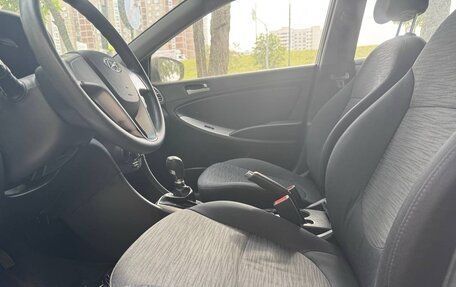 Hyundai Solaris II рестайлинг, 2016 год, 350 000 рублей, 9 фотография
