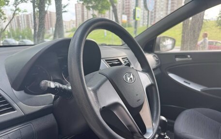 Hyundai Solaris II рестайлинг, 2016 год, 350 000 рублей, 8 фотография