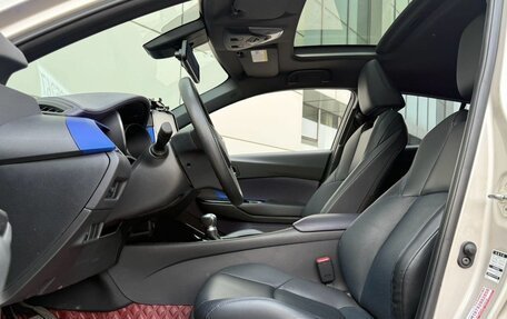 Toyota C-HR I рестайлинг, 2022 год, 1 920 000 рублей, 7 фотография